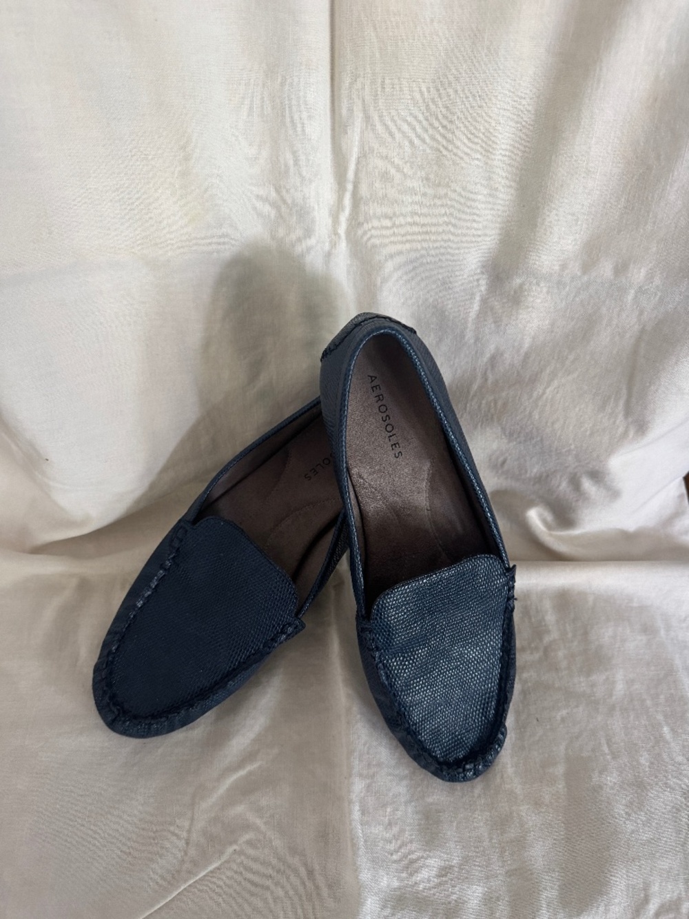 AEROSOLES OVERDRIVE SLIP ON WOMEN"S DRIVING LOAFERS - NAVY BLUE - SIZE 8